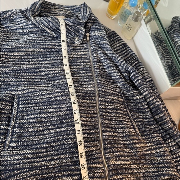 LOFT Navy and White Textured Jacket -Medium - Picture 6 of 7